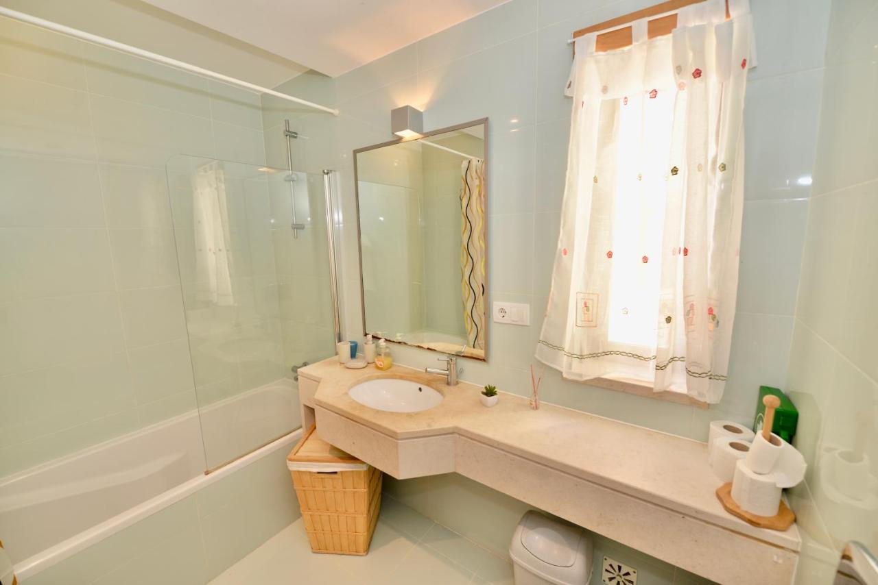 Silver - Apartment For 4 Guests 150M From Beach São Martinho do Porto Exterior foto